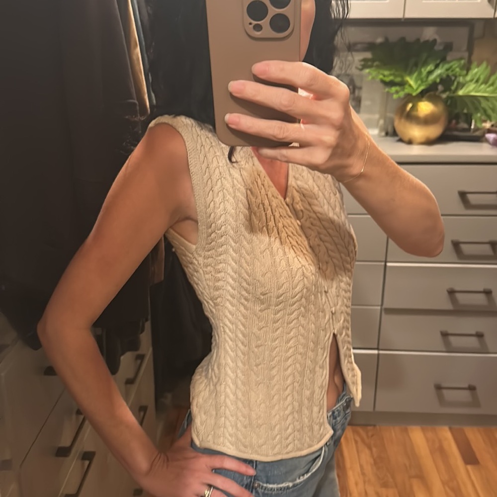 Zara Sweeter Top - Picture 3 of 3
